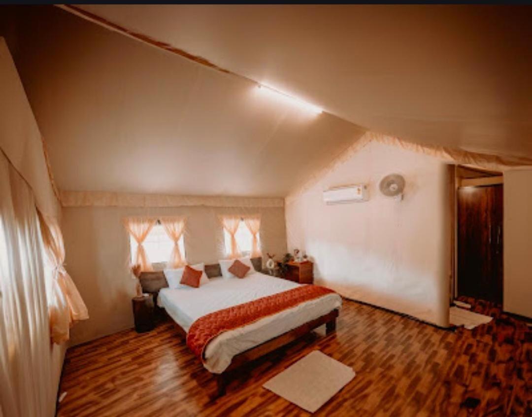 Palash The Jungle Resort Gondia Екстер'єр фото