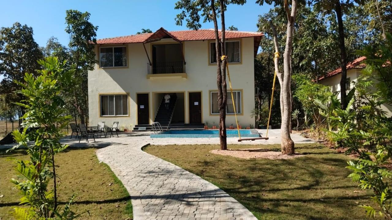 Palash The Jungle Resort Gondia Екстер'єр фото