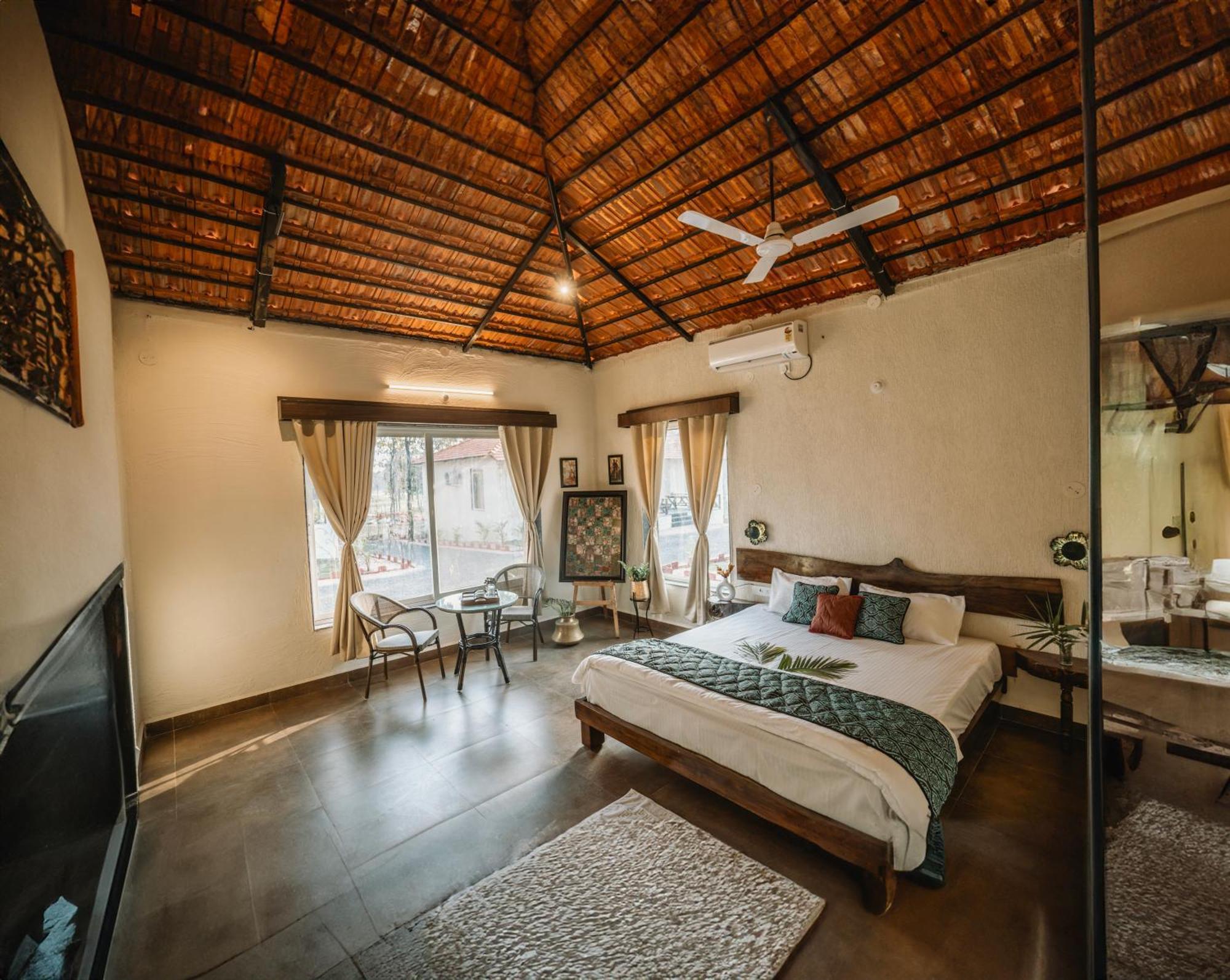 Palash The Jungle Resort Gondia Екстер'єр фото