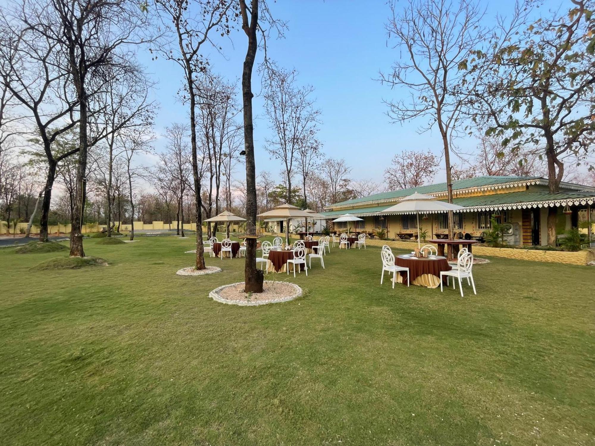 Palash The Jungle Resort Gondia Екстер'єр фото